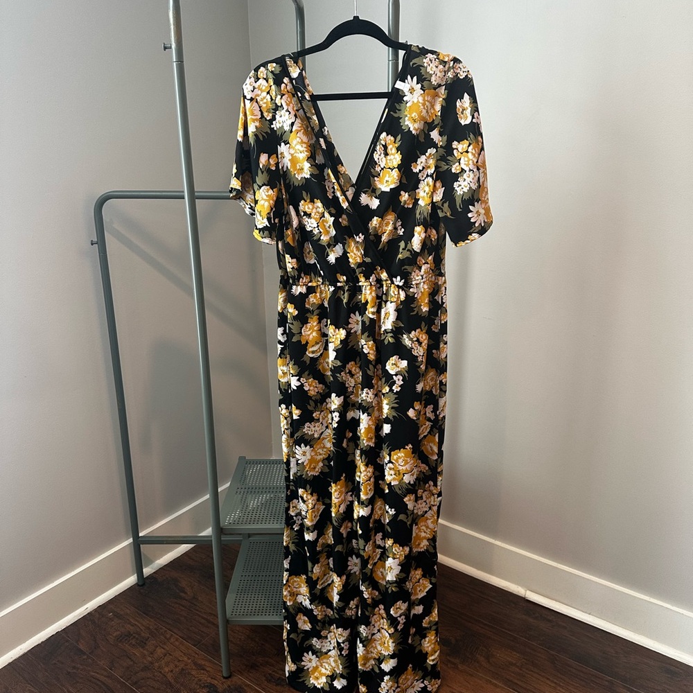 Floral Black Jumpsuit - Picture 4 of 4